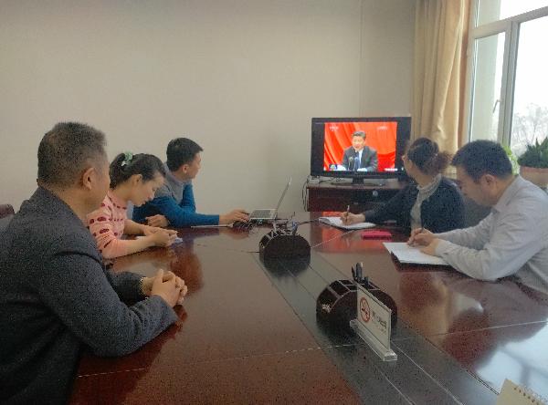 昌吉州纪委组织干部学习讨论习近平总书记在十八届中央纪委六次全会上的重要讲话